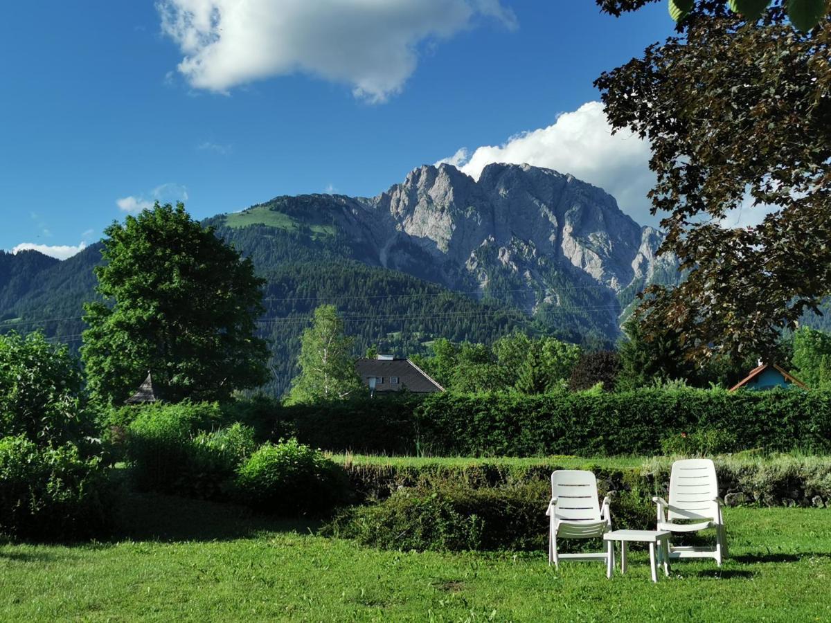 Landhotel Kastanienhof Gundersheim 外观 照片